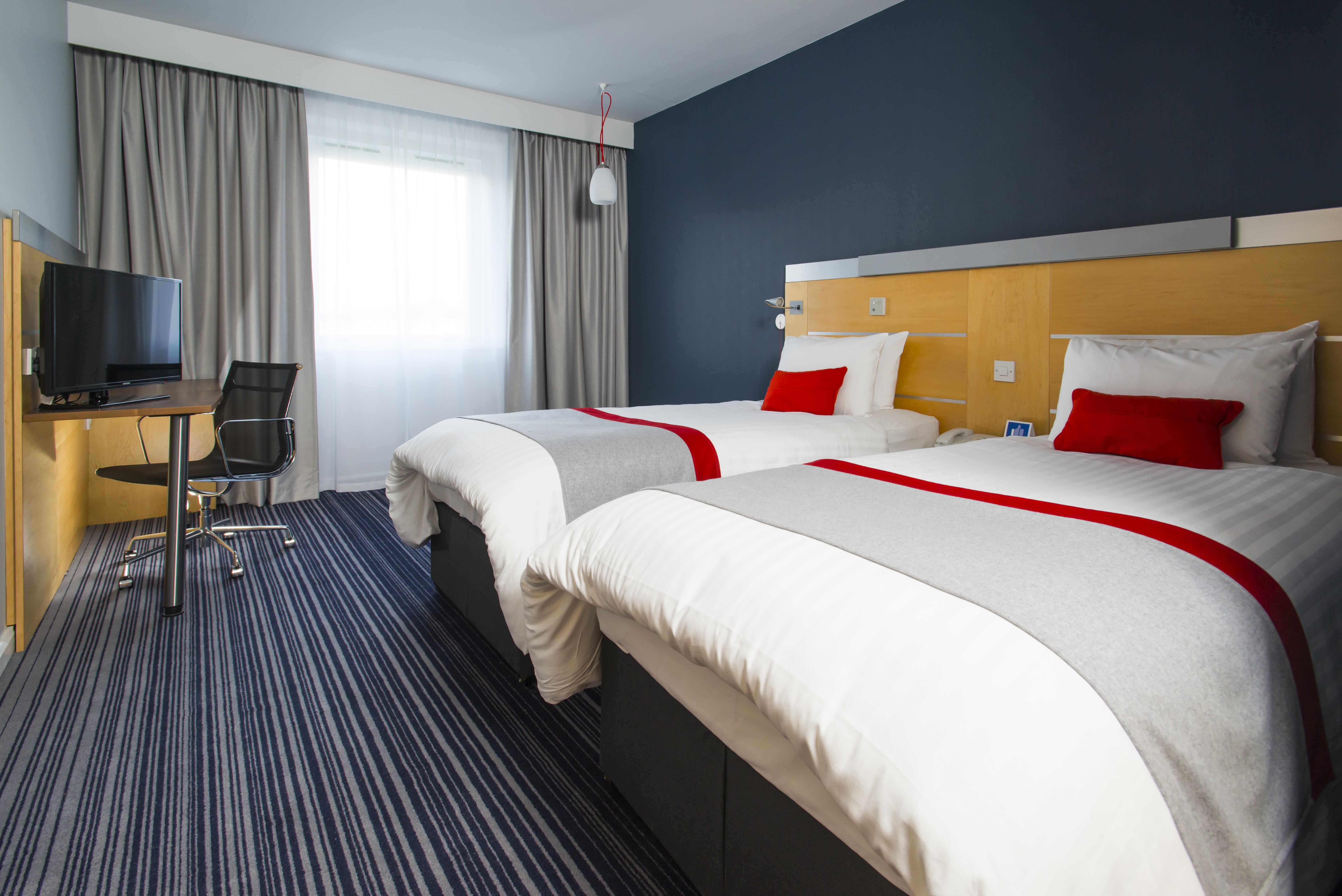 Holiday Inn Express London Epsom Downs 28/69