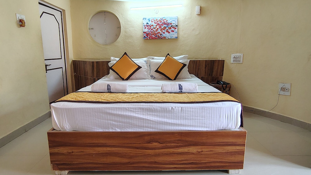 KISHKINDA HERITAGE RESORT 3/50