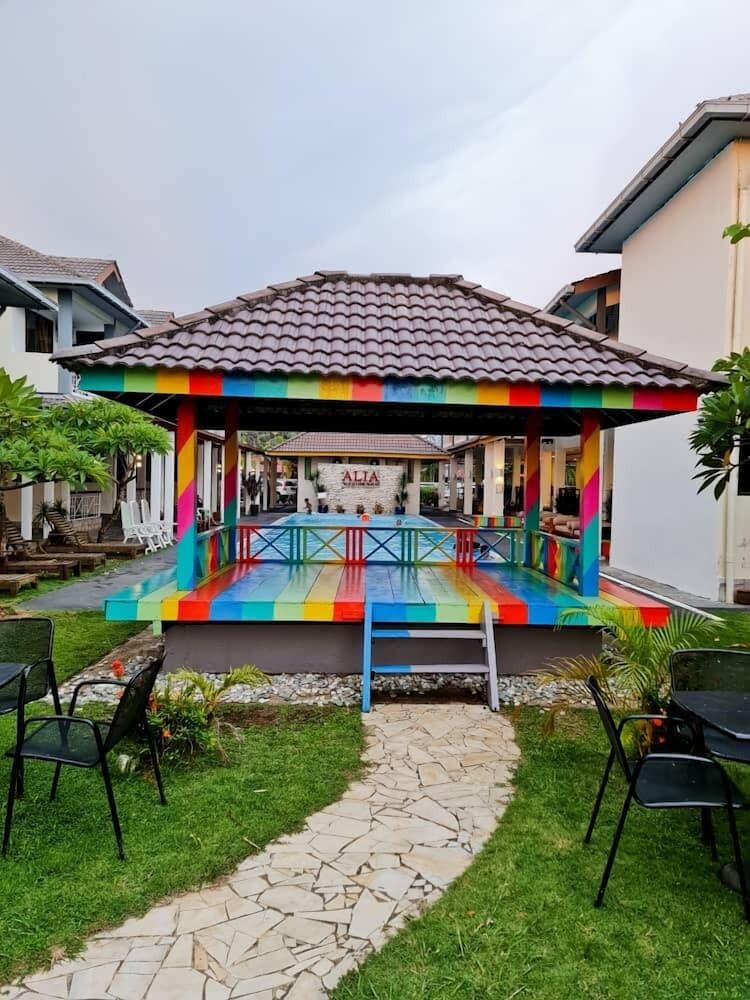 Alia Residence Business Resort 55/63