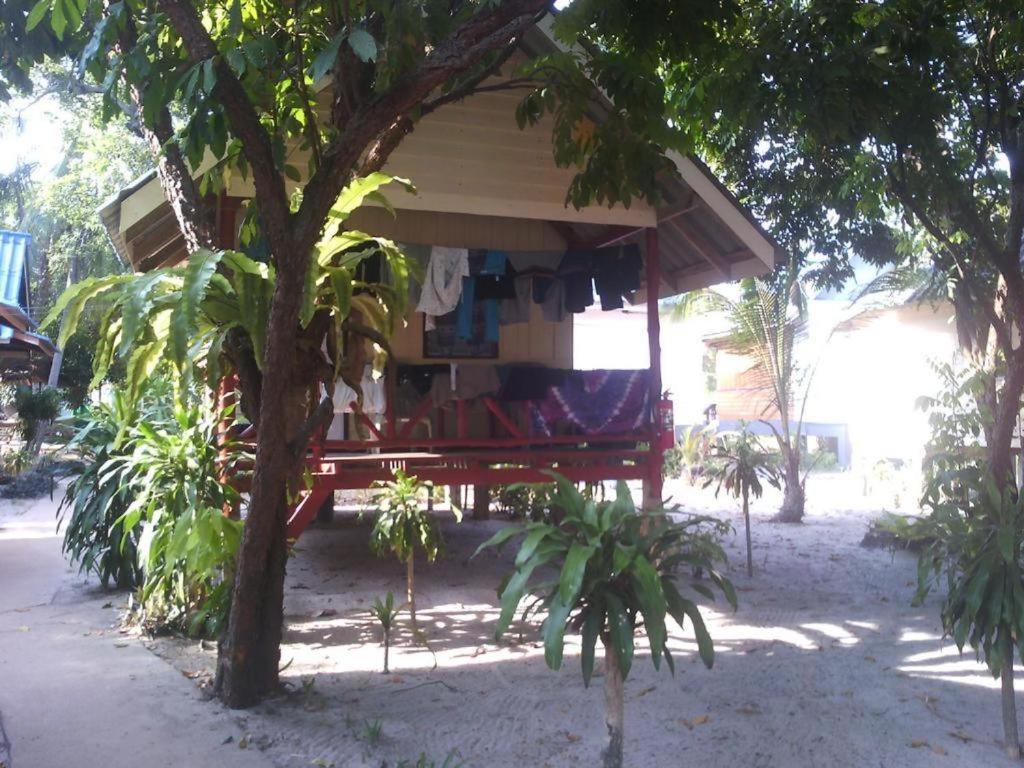 Lanta Long Beach Hostel photo5