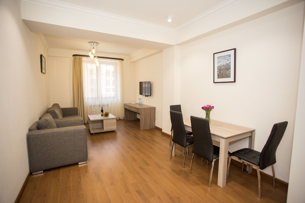 Welcome City Center Apartments 35/50