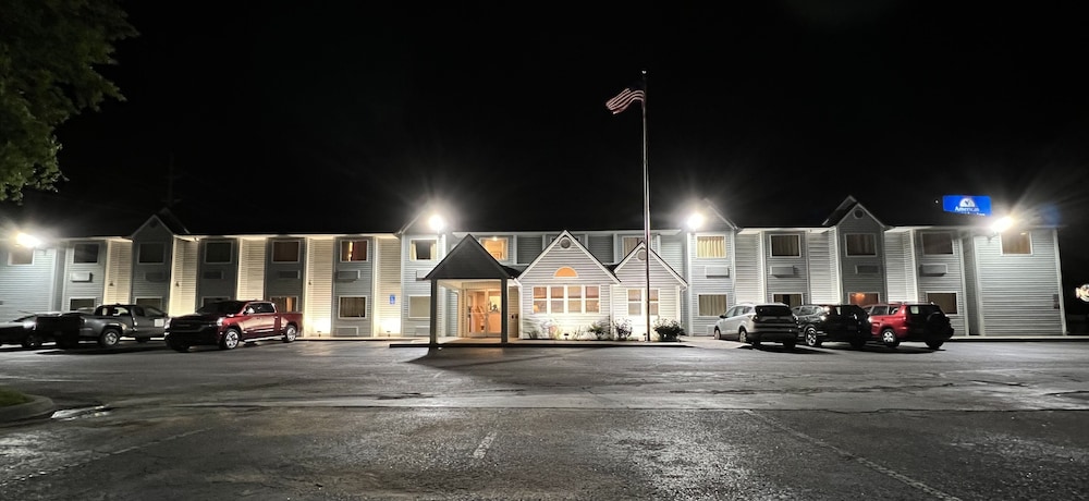 Americas Best Value Inn Suites Ada 15/16