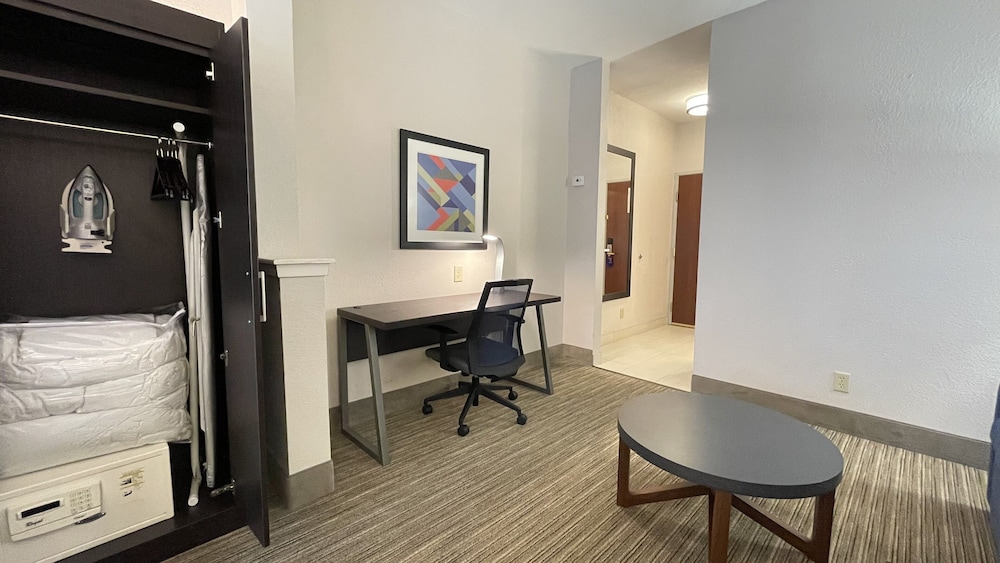 Holiday Inn Express Hotel And Suites Decatur 57/57