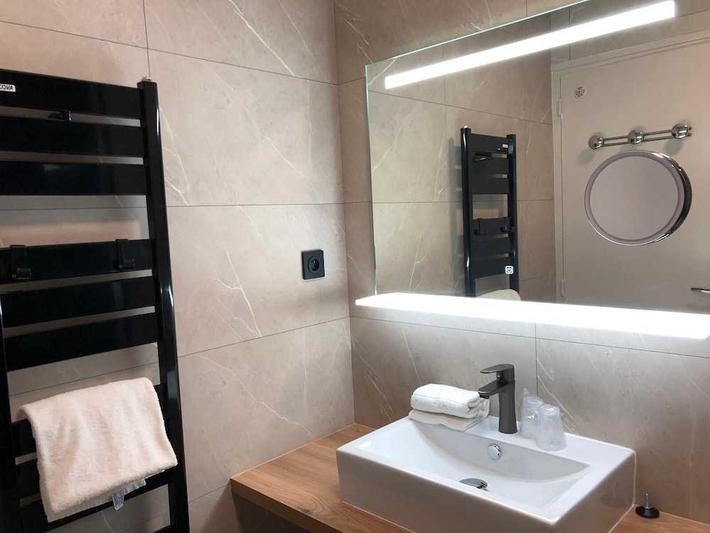 Logis Hotel Le Majestic 47/48
