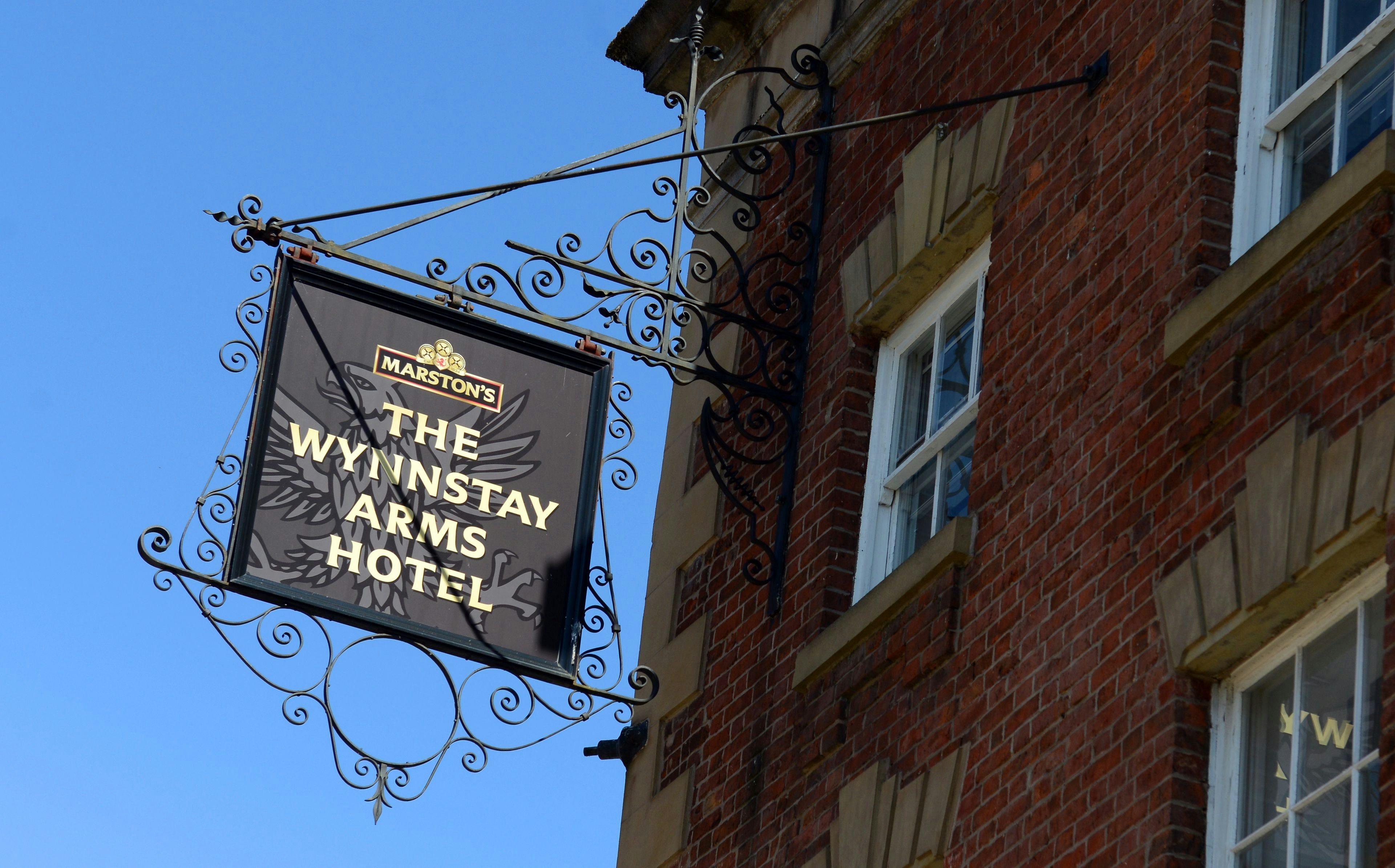 Wynnstay Arms Hotel by Marstons Inns 3/9