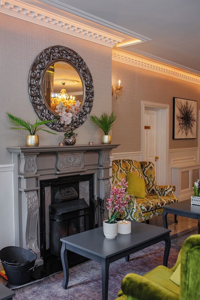 Brook Lodge Boutique Hotel 52/70