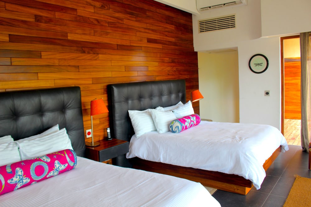 Isla Tajin Beach and River Resort 4/54