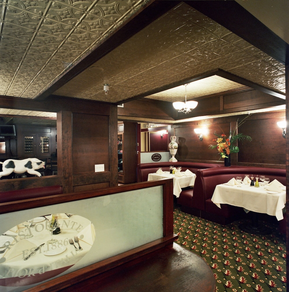 San Remo Hotel 6/50