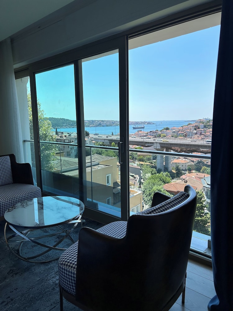Mona Bosphorus 20/50
