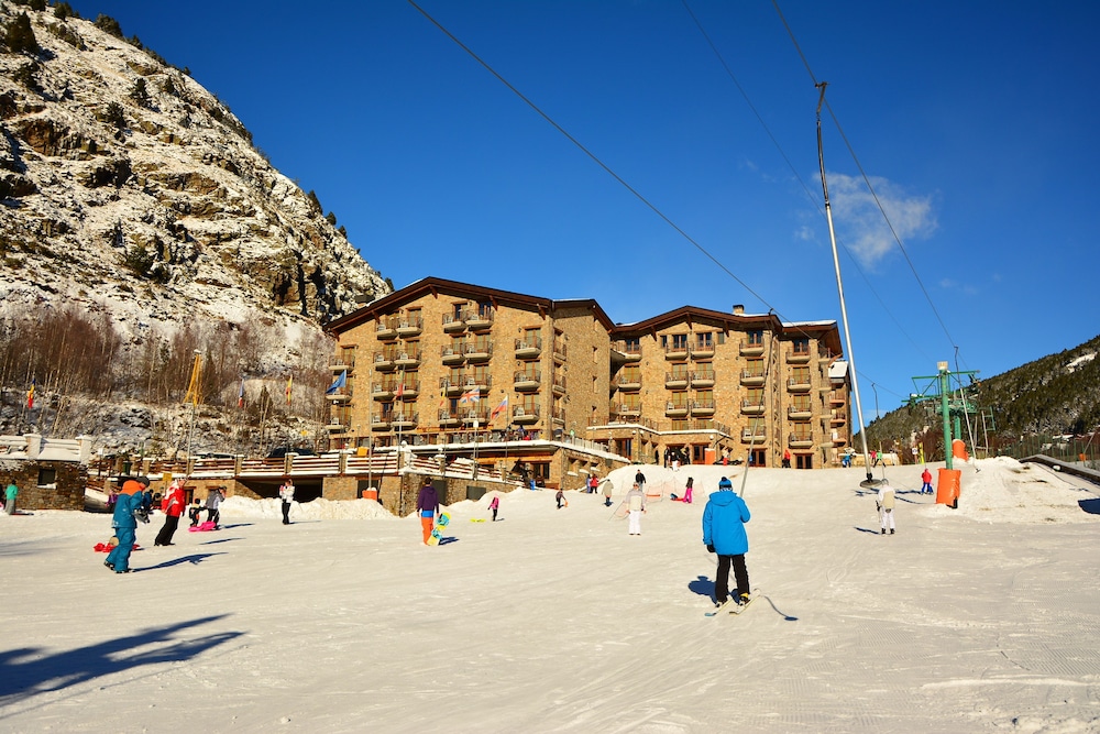 Serras Andorra 11/76