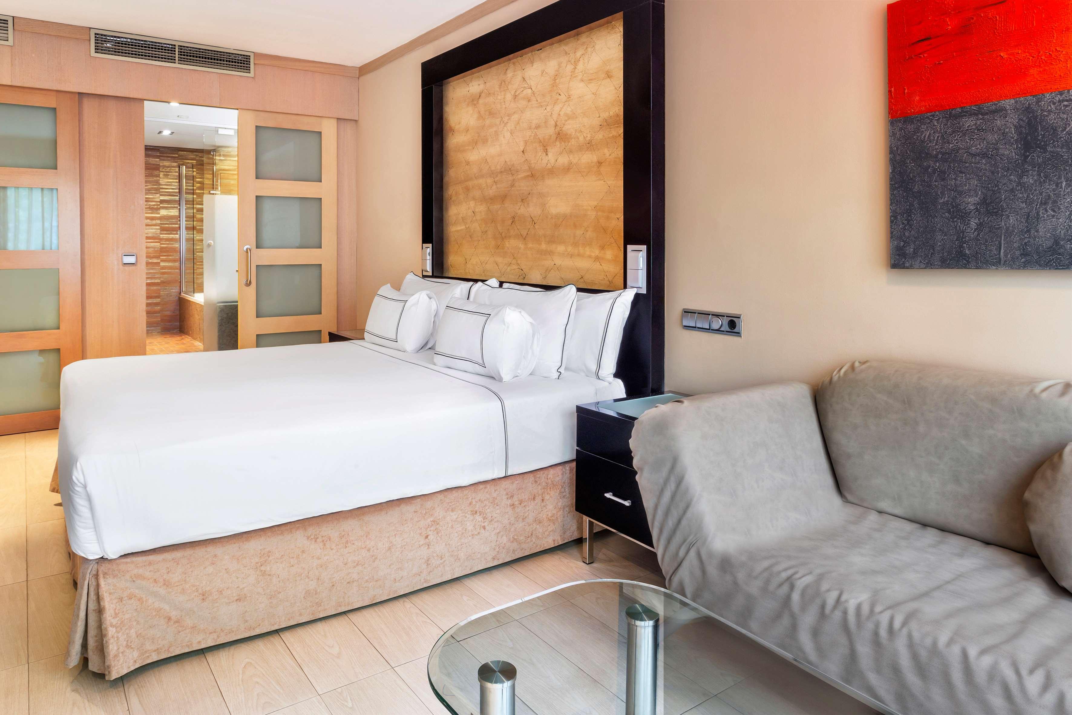 غرفة عائلية، Melia Madrid Princesa Hotel 6/10