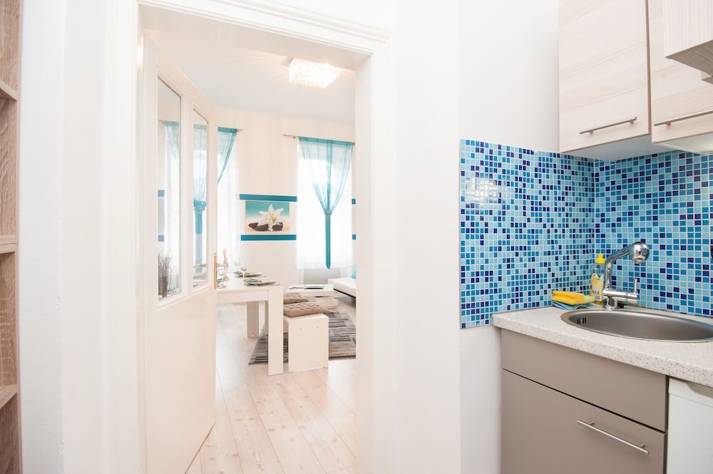 Royal Resort Apartments Westbahnhof 33/42