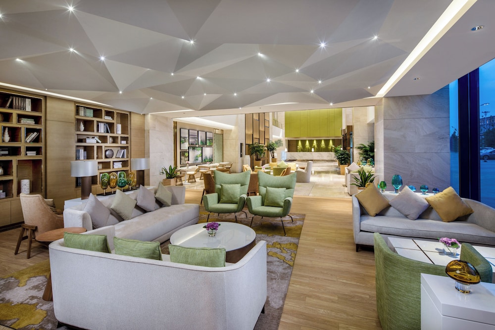 HOLIDAY INN NANJING HARBOUR 50/76