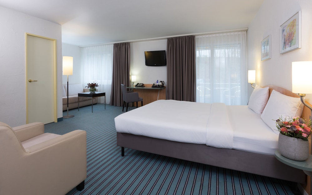 Apart-Hotel Zurich Airport 8/43