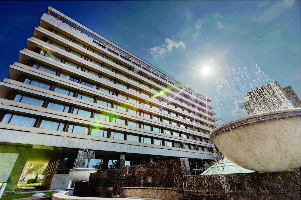 Aro Palace 3/50