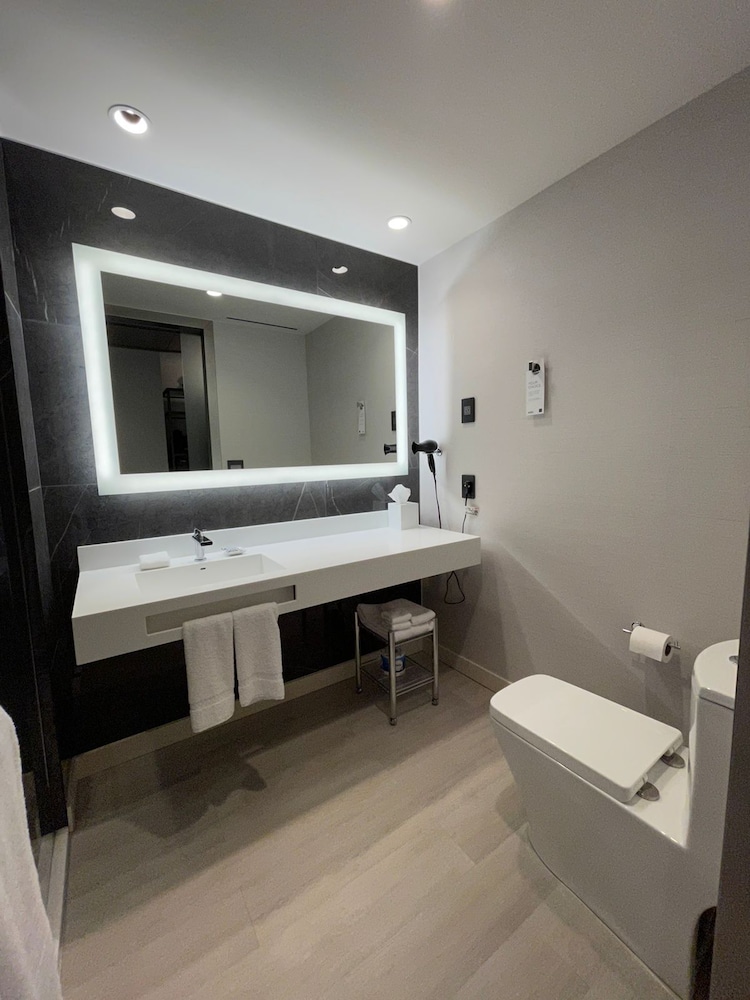 AC Hotel by Marriott Heredia Belen 48/50