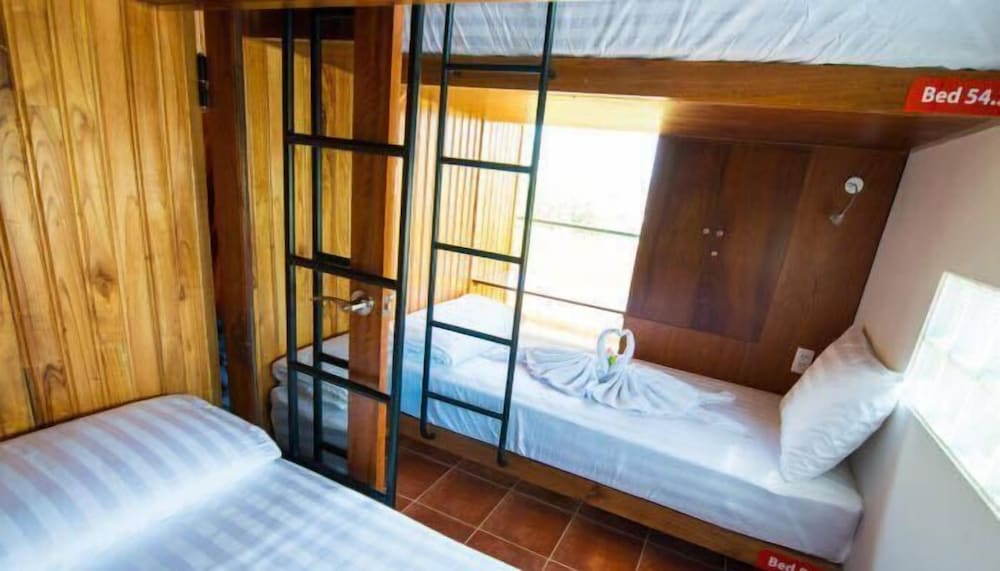 Tabalo Hostel 13/40
