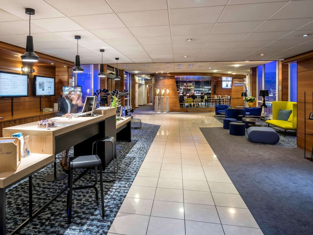 NOVOTEL CHARTRES 3/70