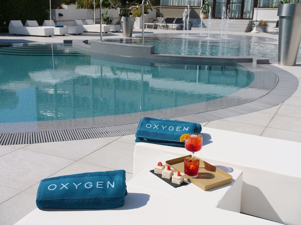 Oxygen Lifestyle Hotel 22/50
