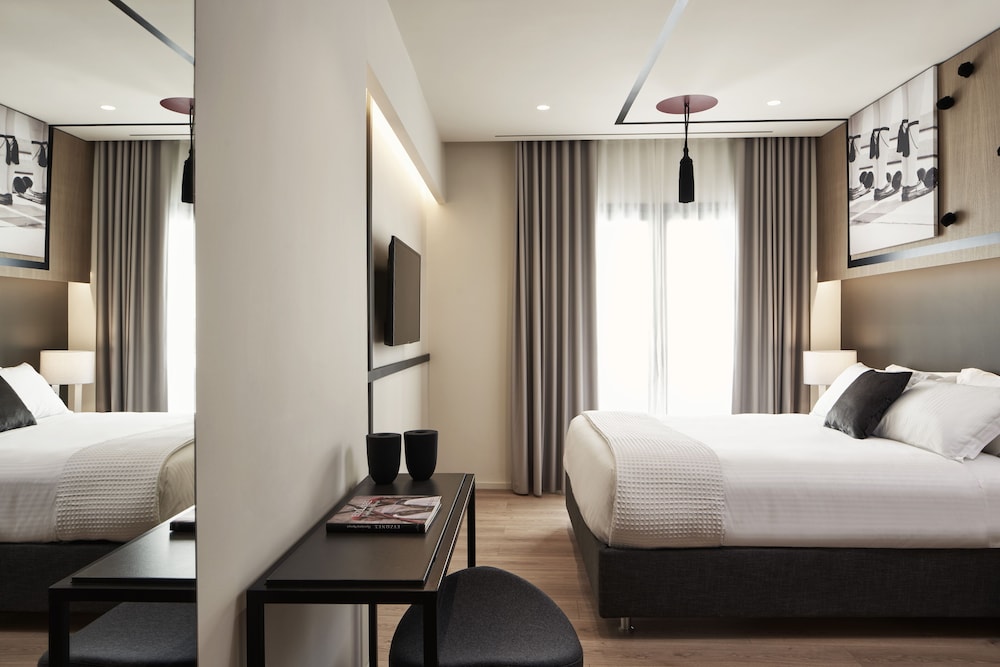 Urban Frame Hotel 12/46