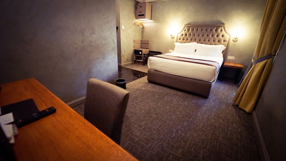1969 Business Suites @ Ipoh Garden 37/50