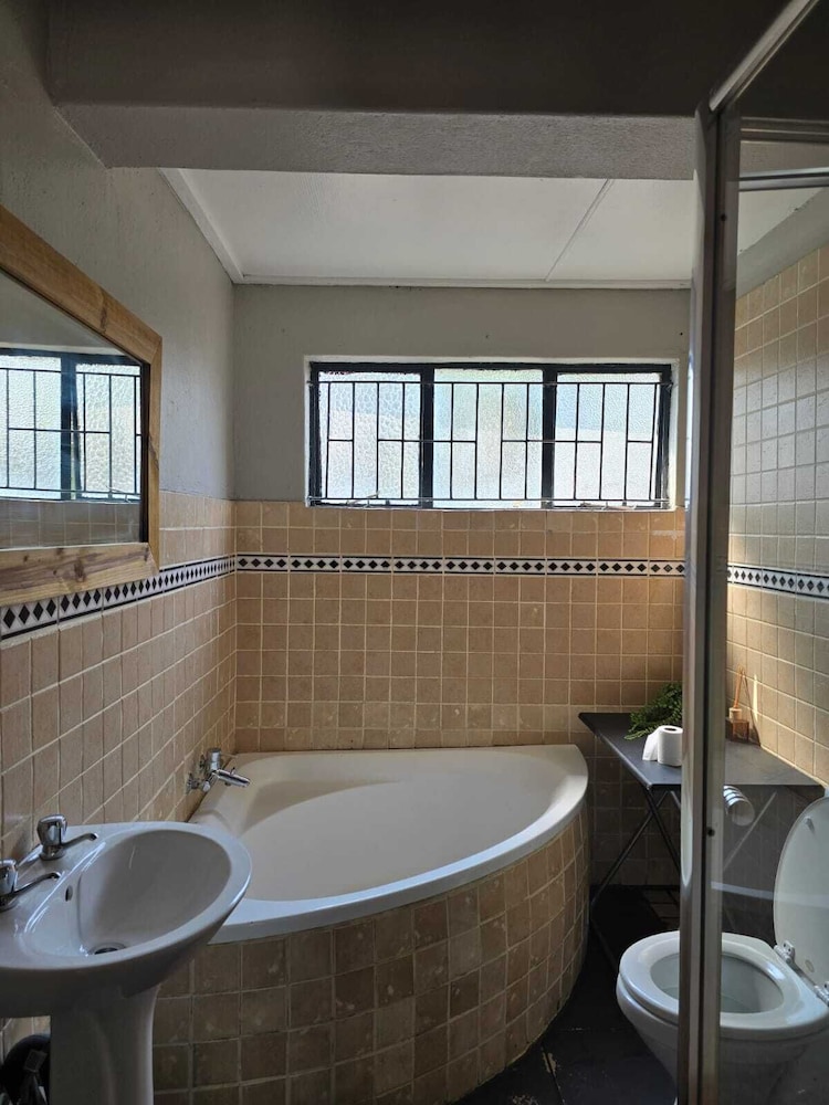 Bothabelo Bed and Breakfast 45/46