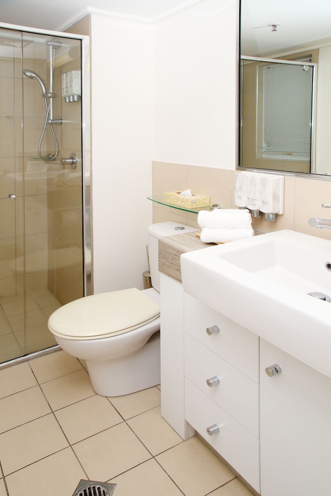 Cairns Central Plaza Apartment Hotel 39/43