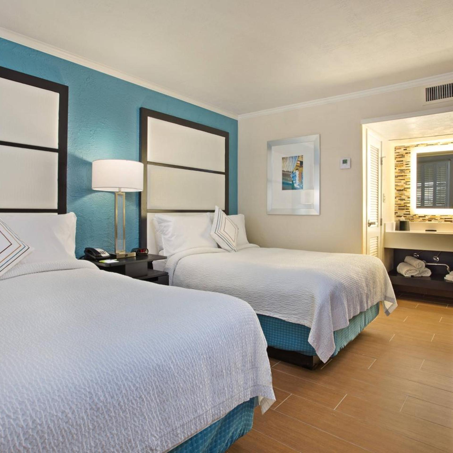 Standard, 2 Double Beds