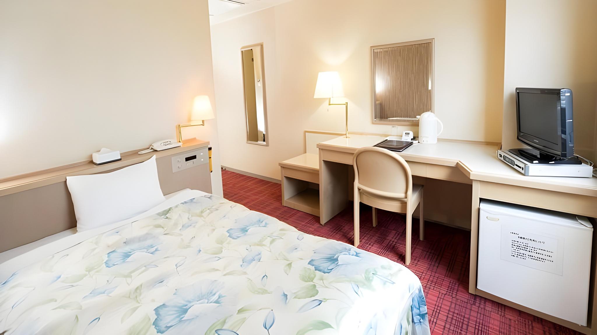 Semi Room, Single, Semi Double Bed, Smoking