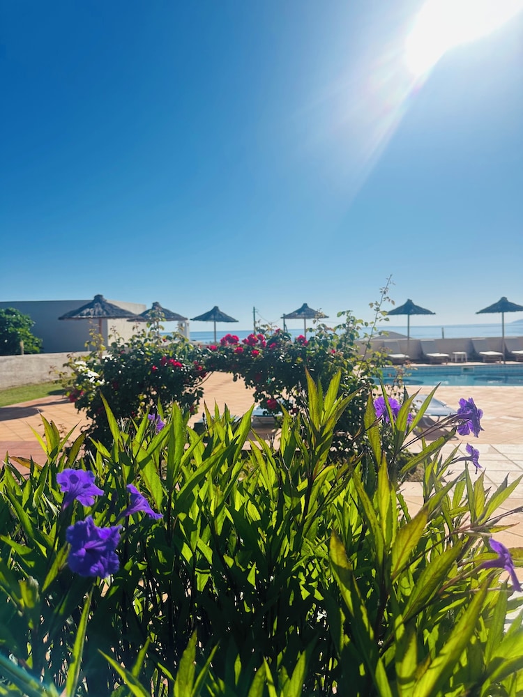 Saradari Beach Hotel 43/50