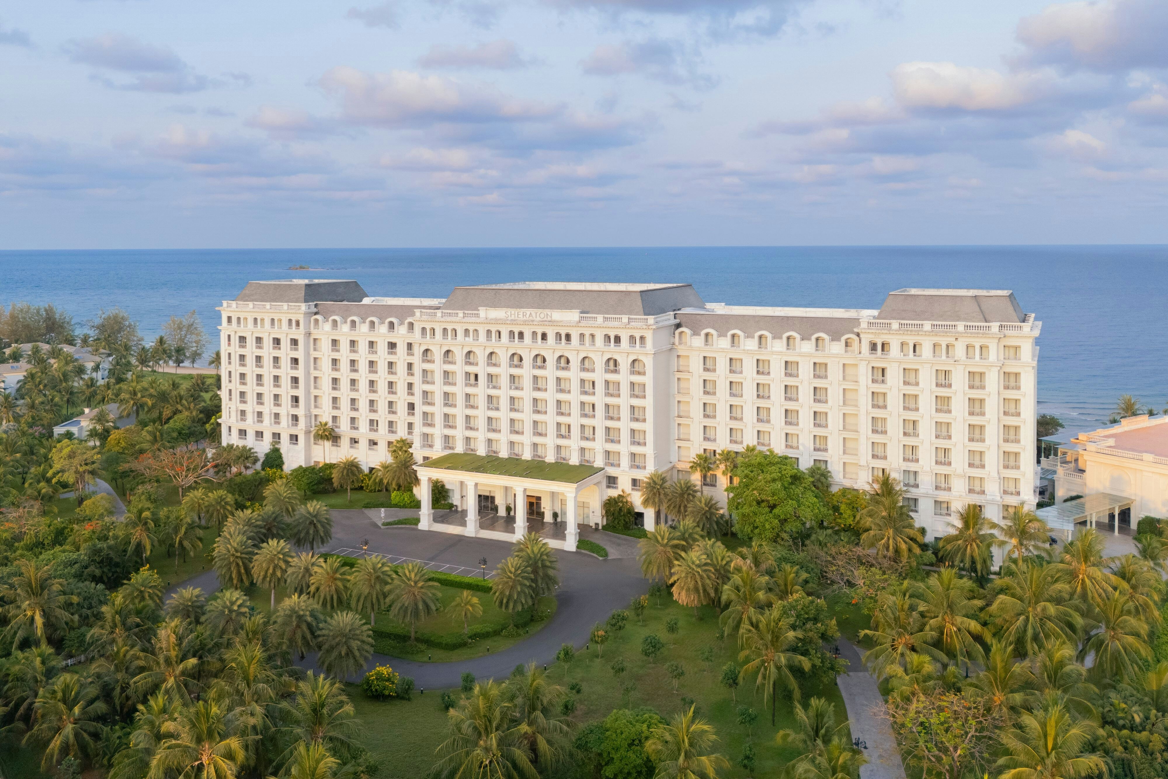 Sheraton Phu Quoc Long Beach Resort 4/67