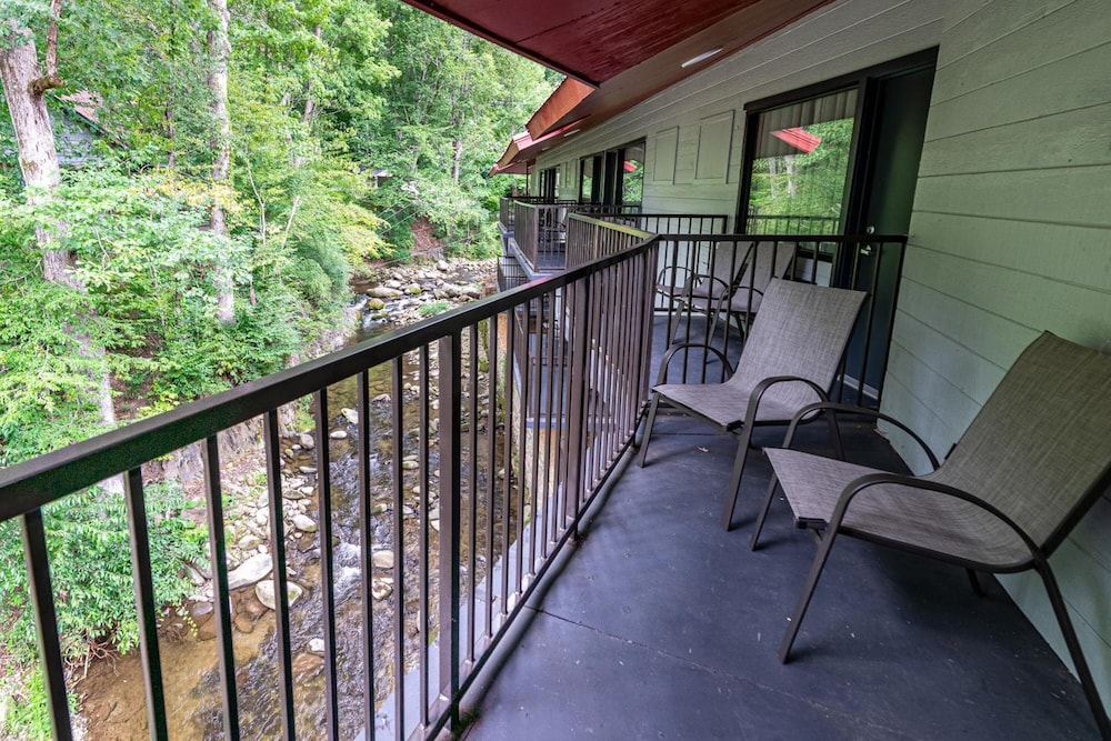 Bear Creek Inn Gatlinburg 21/41