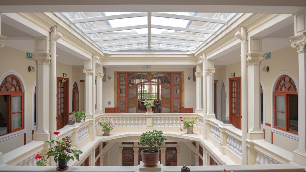 Boutique Hotel Casona D Alameda 6/63