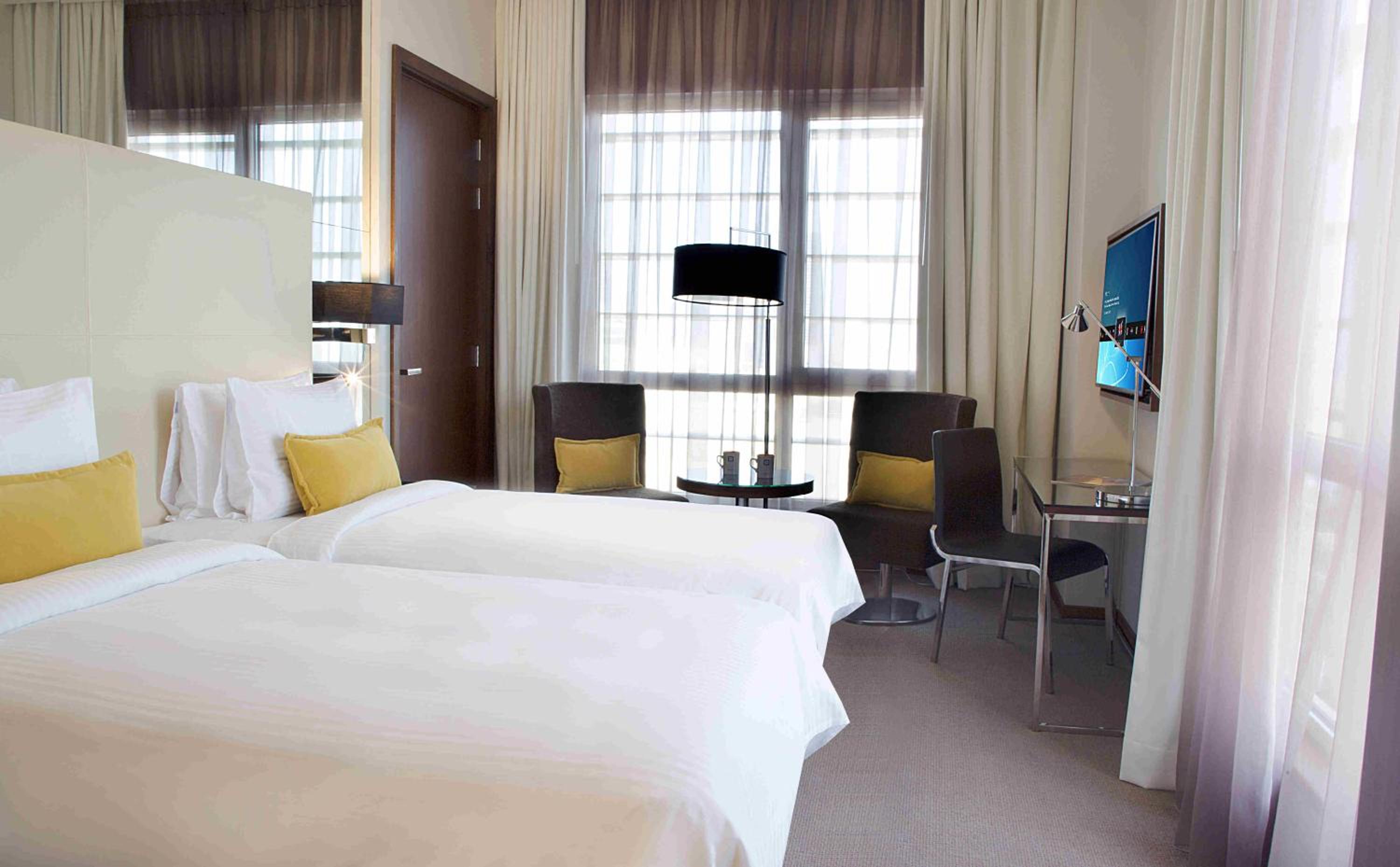 Centro, Twin Beds