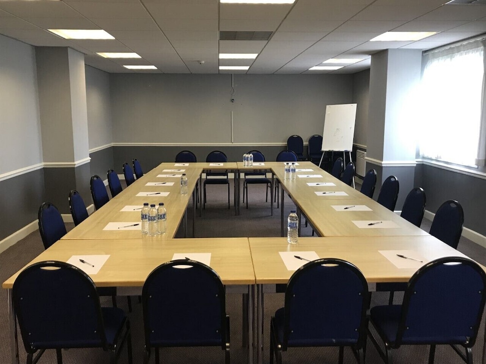 Metro Inns Walsall 25/33