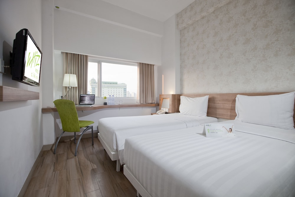 Whiz Hotel Cikini 29/62