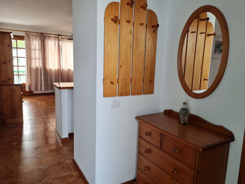 Gueldera Apartments 7/50