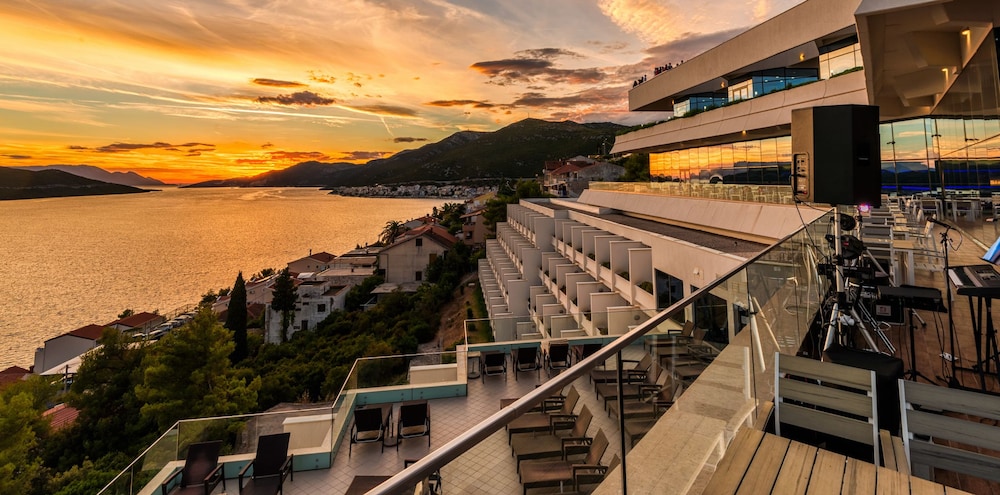 Grand Hotel Neum 34/40