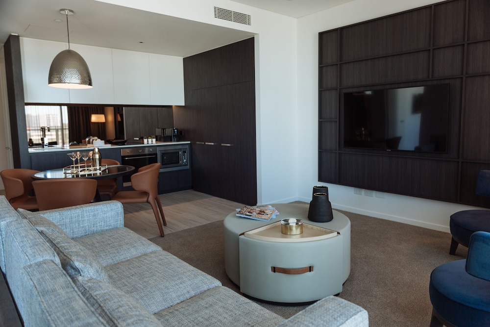 One Global Resorts Green Square 36/50