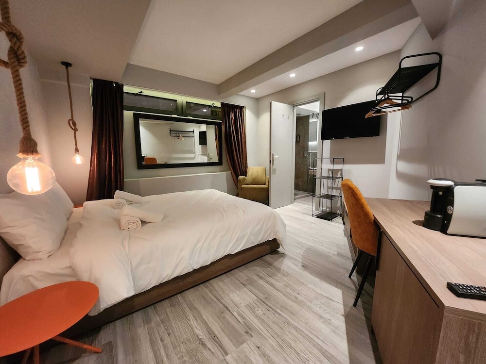 Promo, Double Bed, No Balcony, Sofa