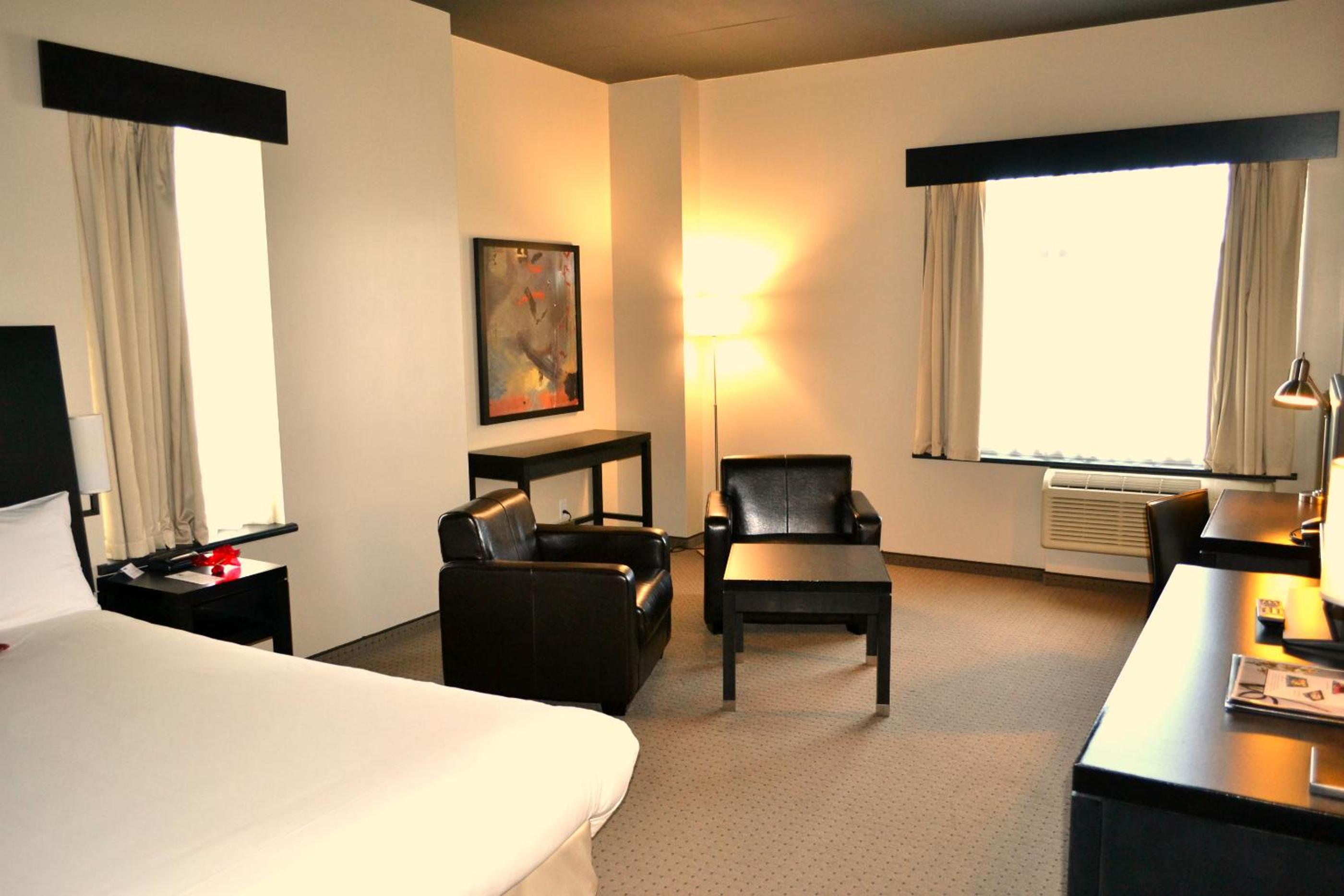 Grand Comfort, Queen Bed