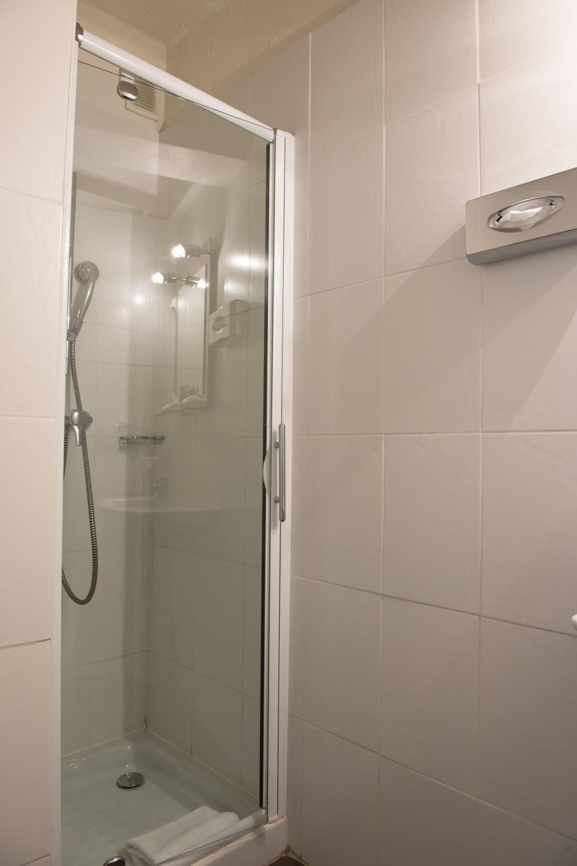 غرفة قياسية بسرير مزدوج، Exclusive Hotel Comte De Nice 10/10
