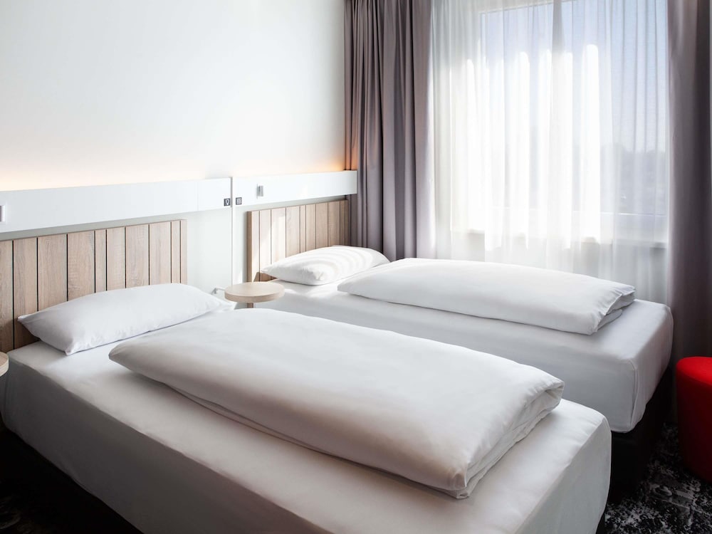 ibis Hotel Berlin Airport (Neueroffnung) 13/49