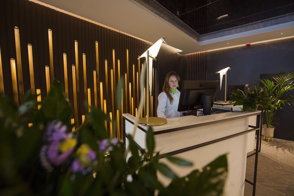 Yomo Centric Hotel 6/50