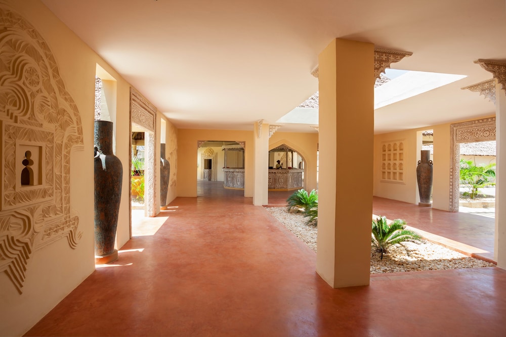 Neptune Paradise Beach Resort & Spa in DIANI BEACH