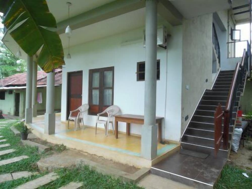 Travellers Home Hotel photo5
