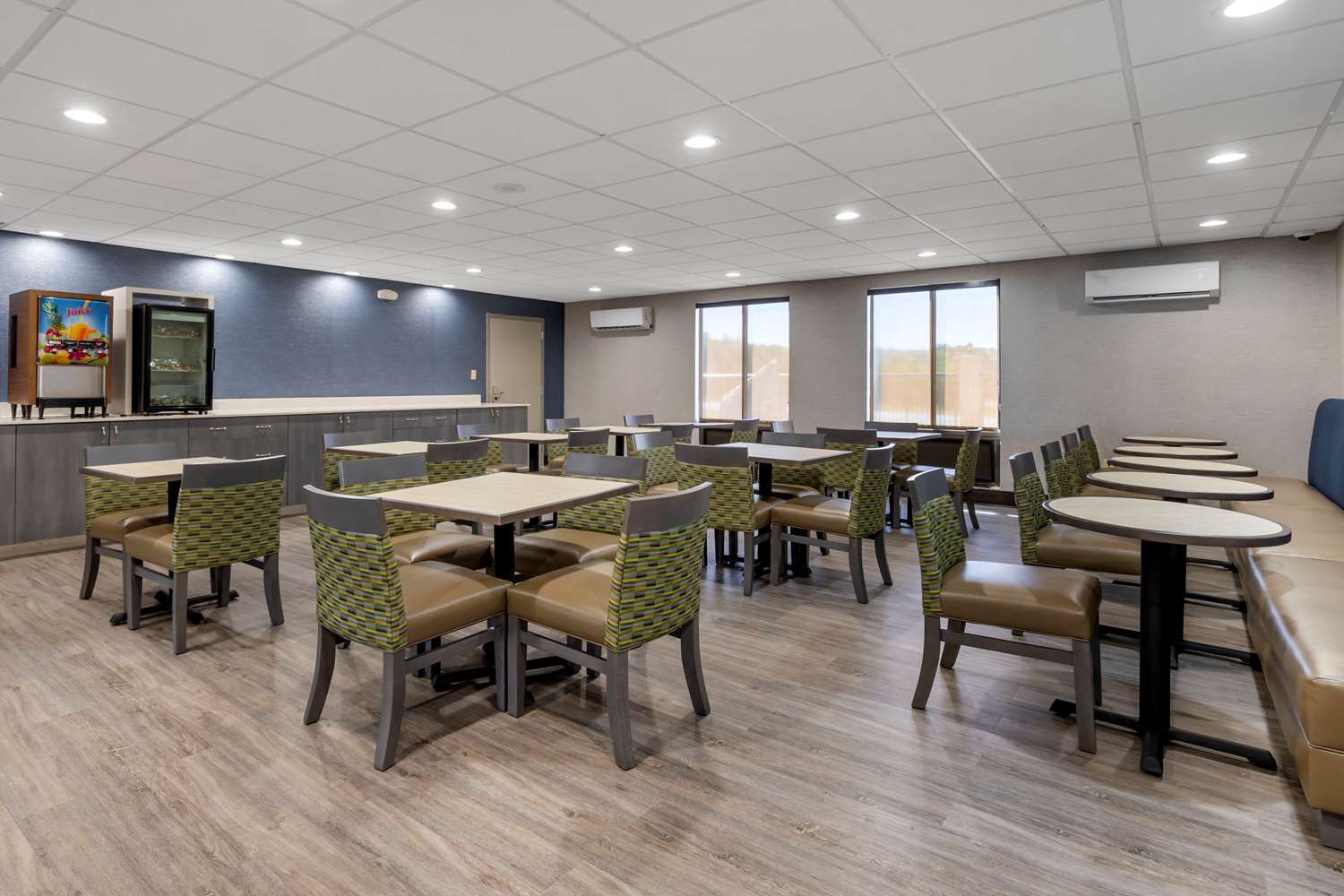 Comfort Inn & Suites Greer - Greenville 6/10