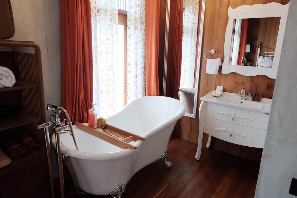 Roomquest Rimrabeang At Amphawa 44/56