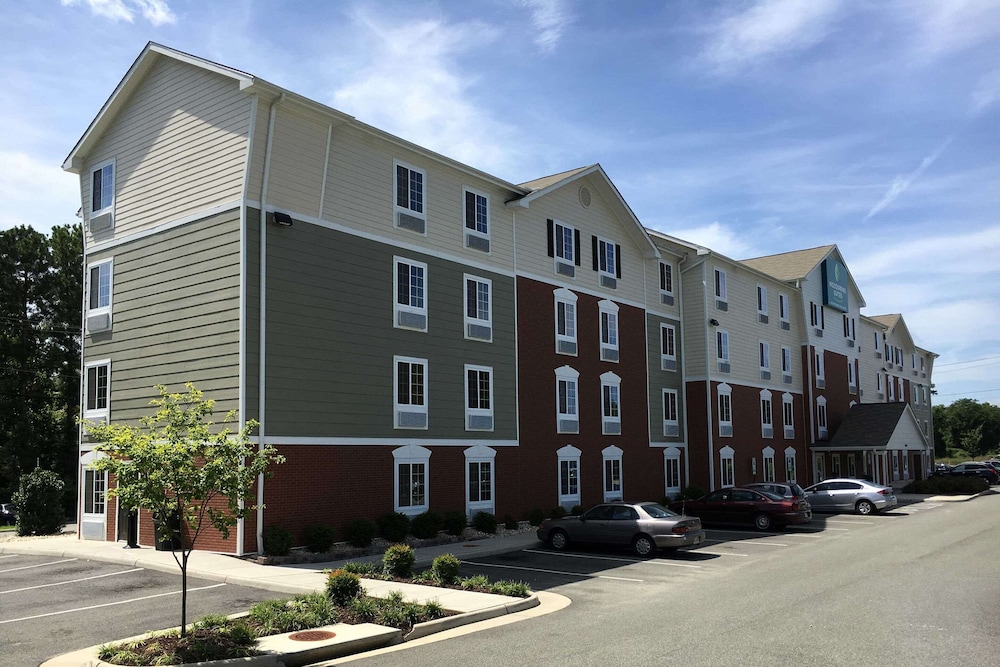 WoodSpring Suites Richmond West I-64 29/34