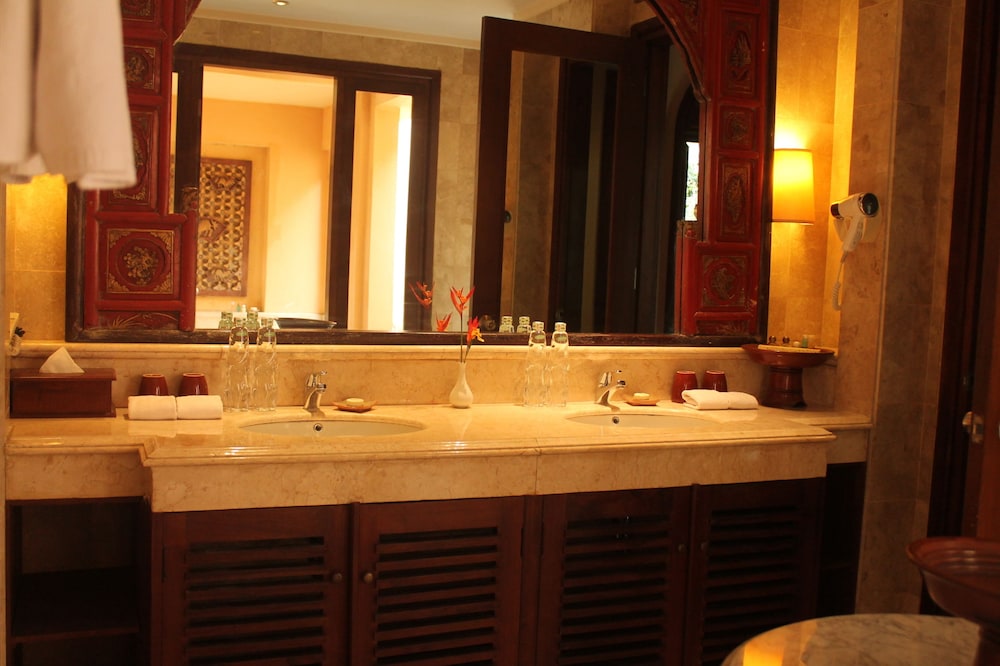 Laras Asri Resort And Spa 29/66